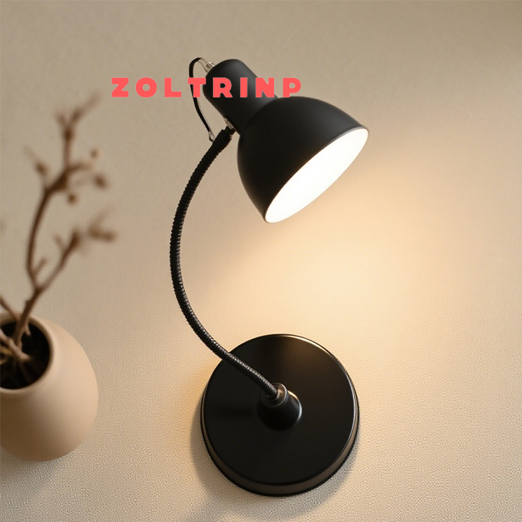 Altmodische Tischlampe aus Metall