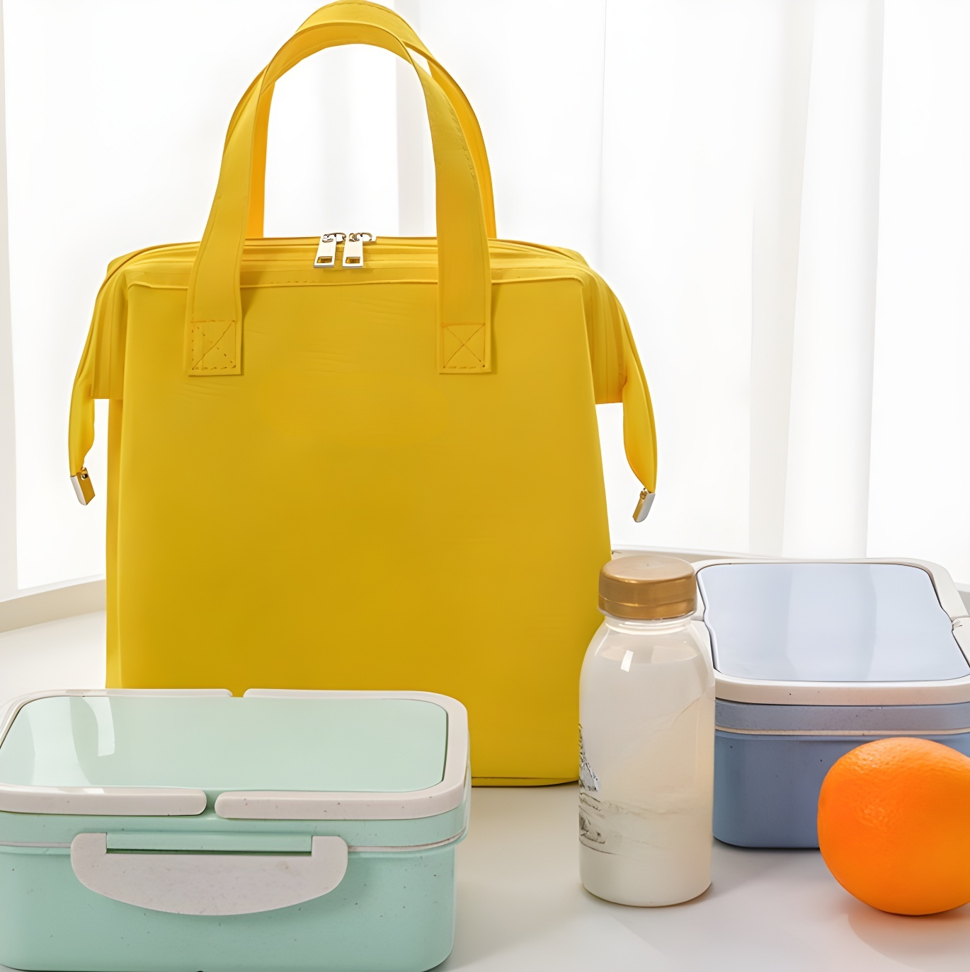 毎日のランチに最適な保温保冷バッグ