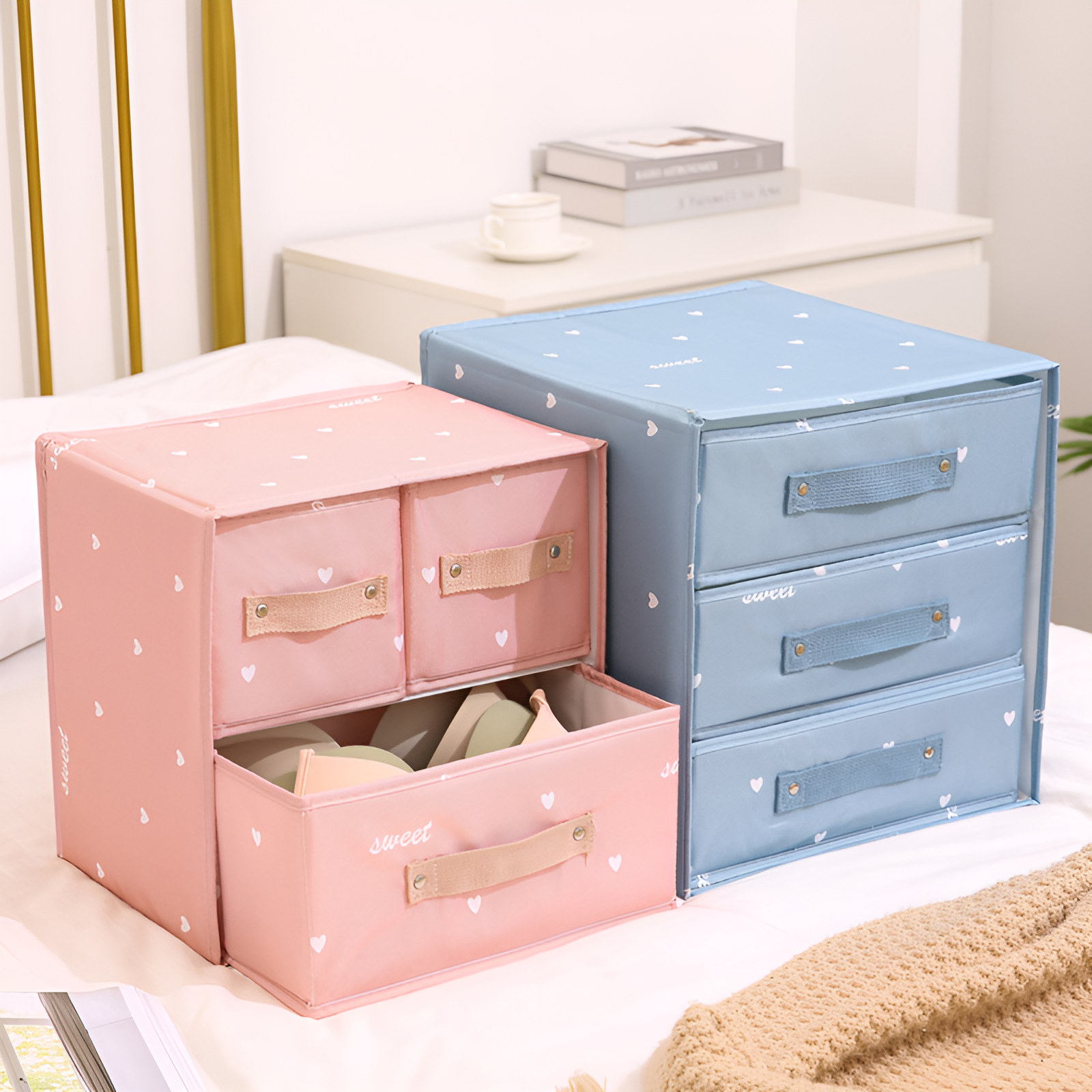 収納ボックスを積み重ねて使うイメージ