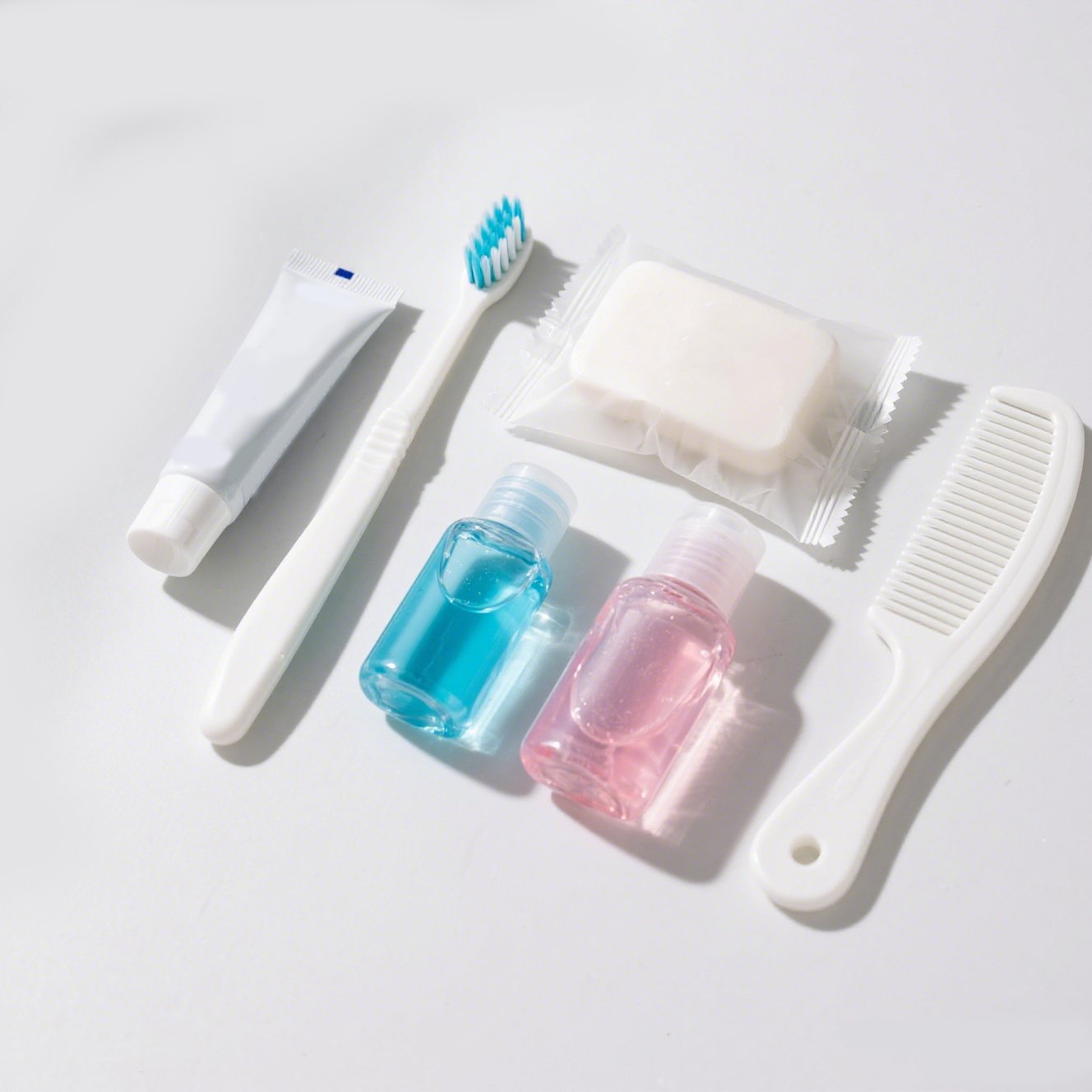 Sada jednorázových potřeb 6 kusů – kompletní balení