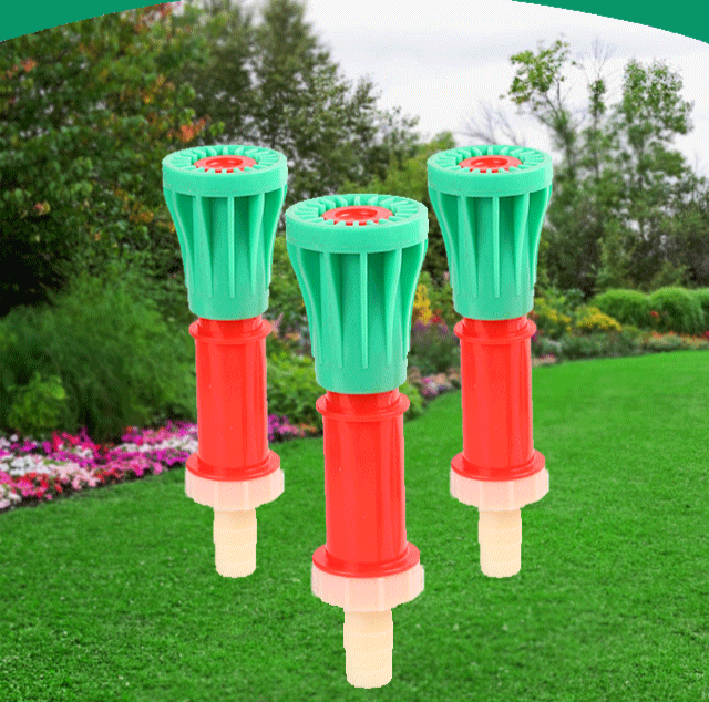 Landwirtschaftlicher blühender Zerstäuber-Sprinkler im Einsatz