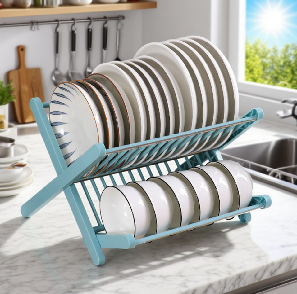 실용적이고 현대적인 디자인의 식판 수납 선반