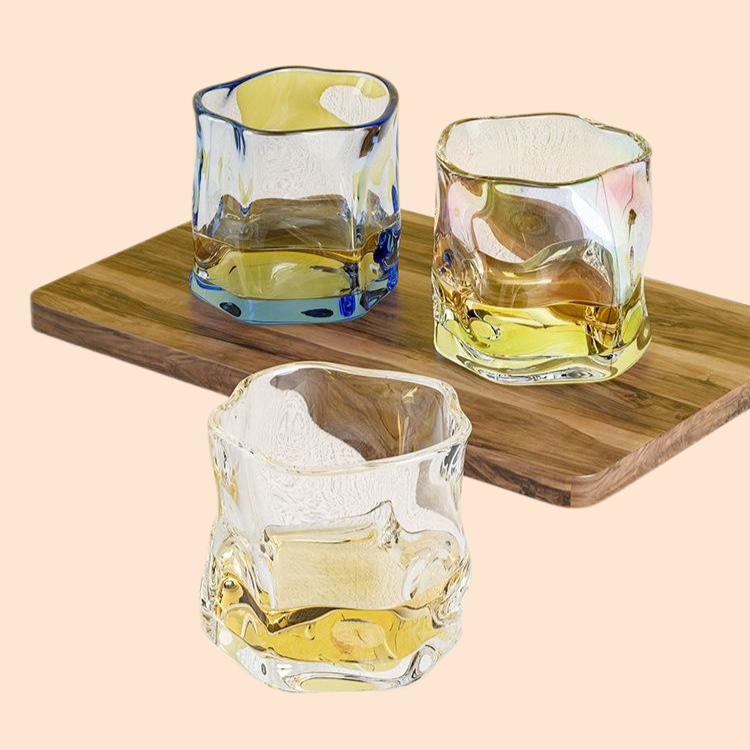 人間工学デザインの耐熱ガラスカップ