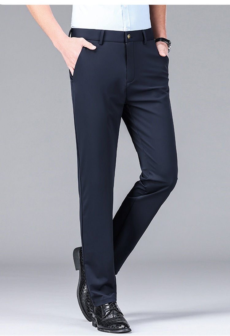 모던한 디자인의 남성 캐주얼 바지