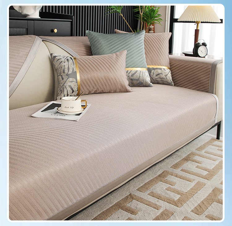 프리미엄 디자인의 실크 쿨 소파 매트 디테일