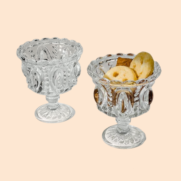 クラシックなハイステムデザインの家庭用デザートグラス