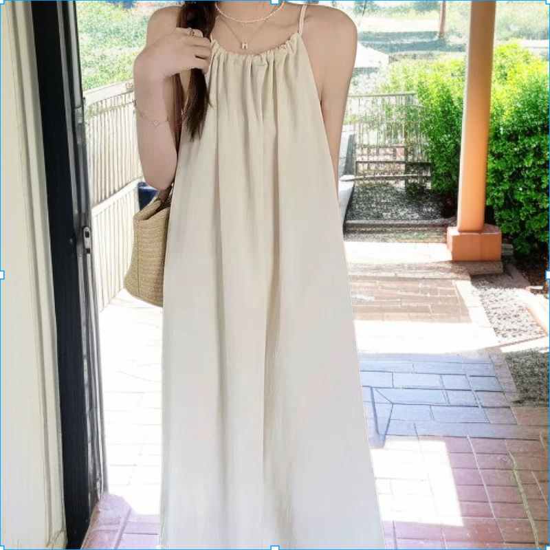 夏の新しいフランスの優しいスタイルのホルターネックのドレスは、肉を薄くニッチな怠惰なスタイルのロングスカートをカバーします
