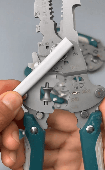 Honeycam 2025-02-28 16-58-42.gif