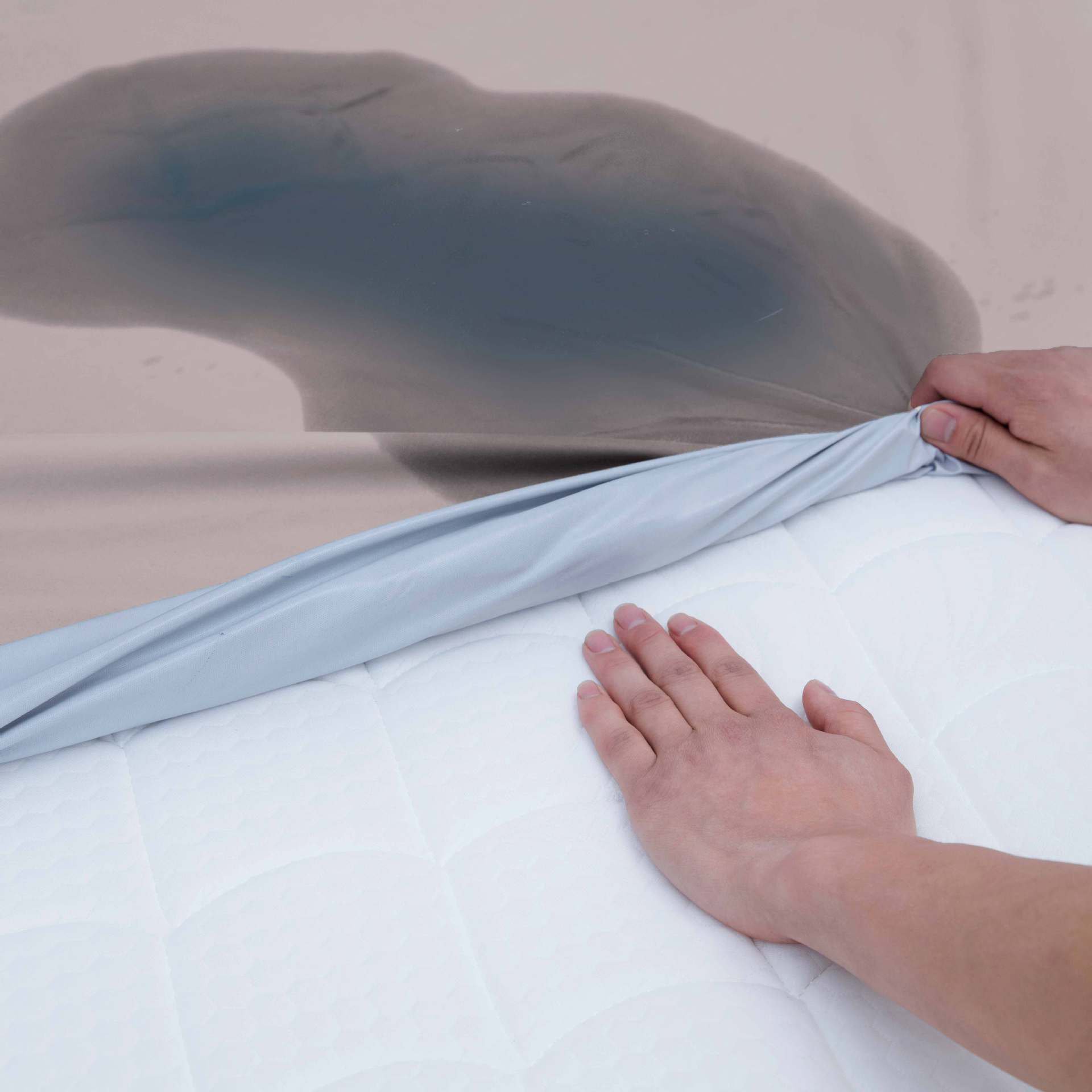 【คุณภาพโรงแรมฮิลตัน】ผ้าคลุมเตียงกันเปื้อนกันลื่น