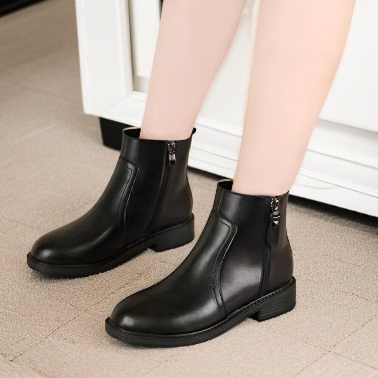 女性向けチェルシーブーツサイドビュー