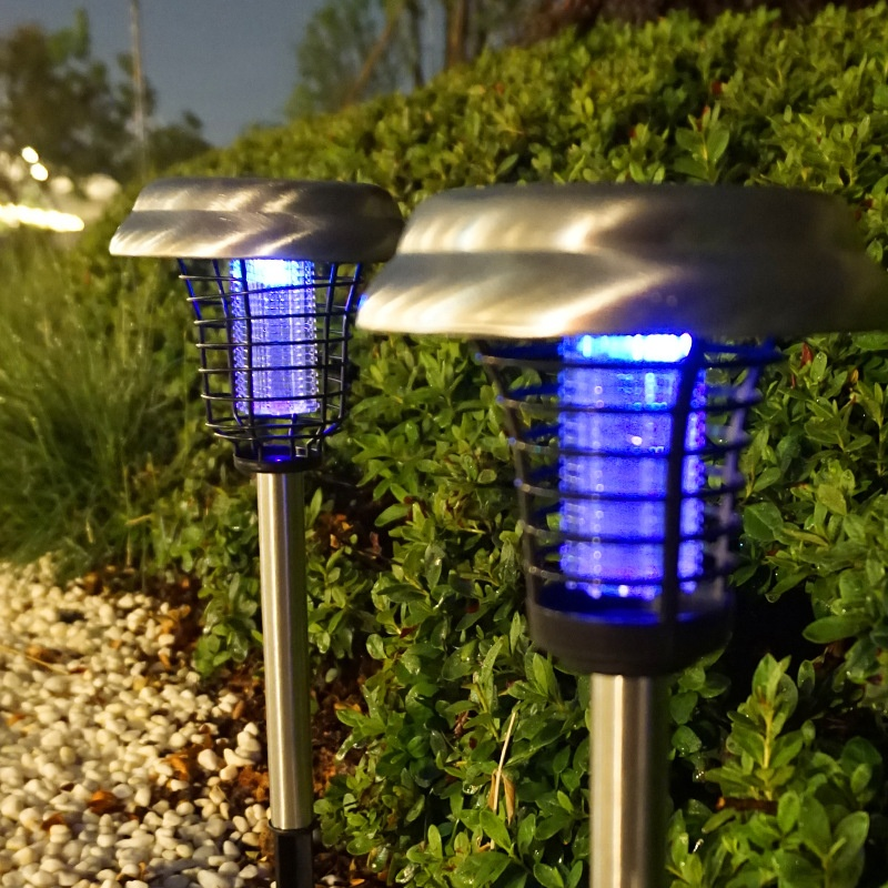 屋外ソーラーランプ