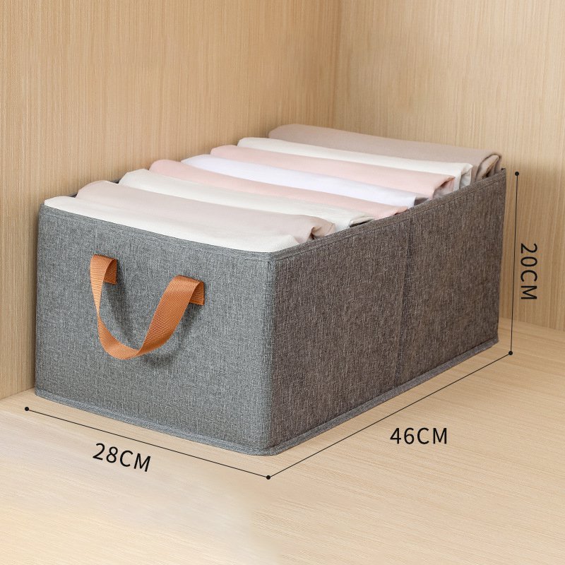 Aufbewahrungsbox für den Kleiderschrank im Haushalt