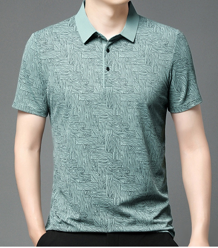 ひんやり素材を使用した夏用ポロシャツ