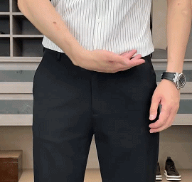 穿上自己喜欢的衣服，别听世俗的耳语，去看自己喜欢的风景#品质男装-#百搭裤子-#穿出高级感-#商务休闲-#垂感西裤---抖音20249261455261.gif