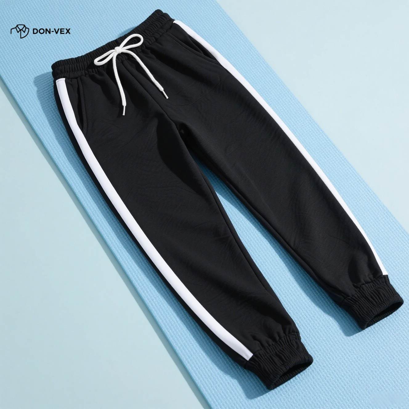 トレーニングパンツ