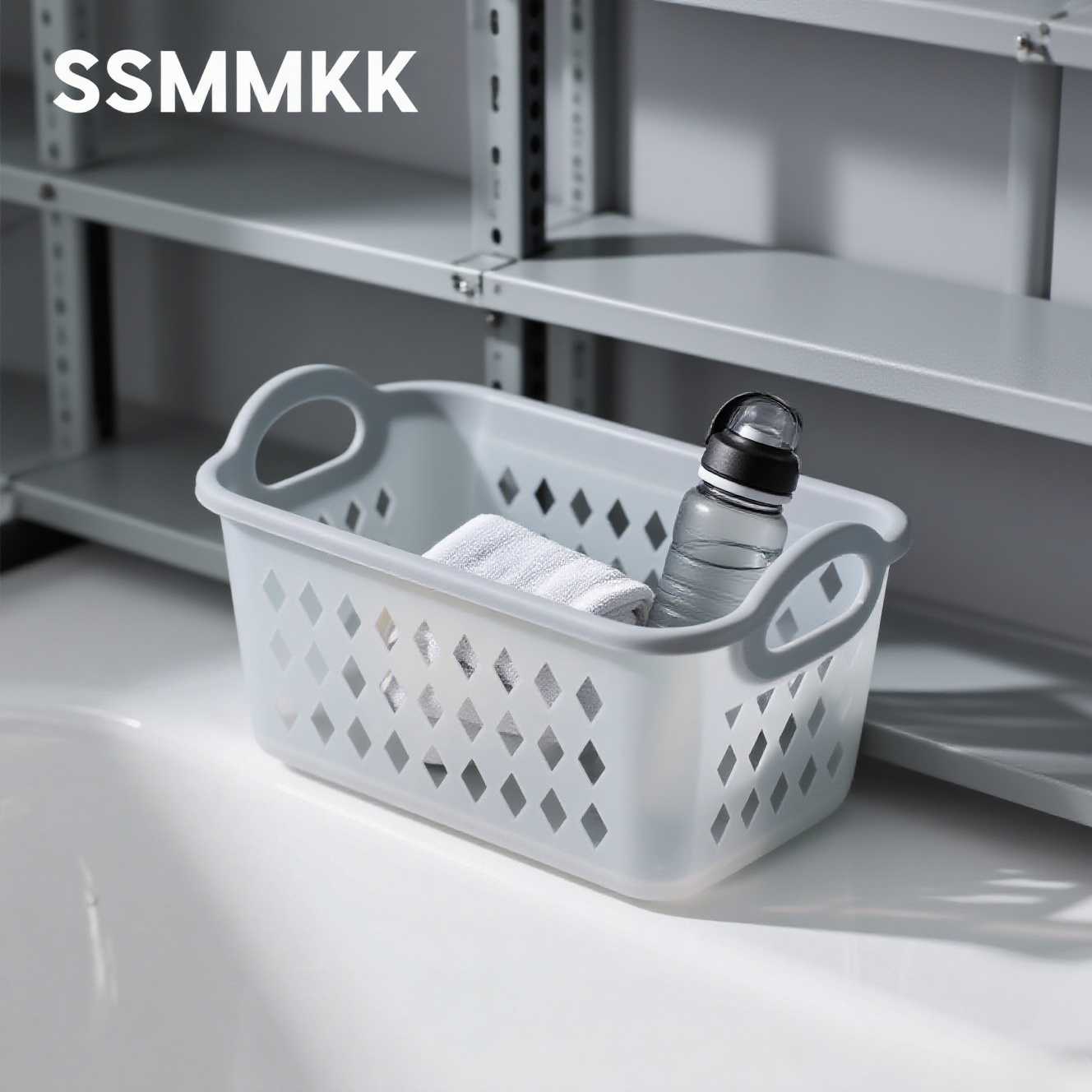 家庭用収納バスケット