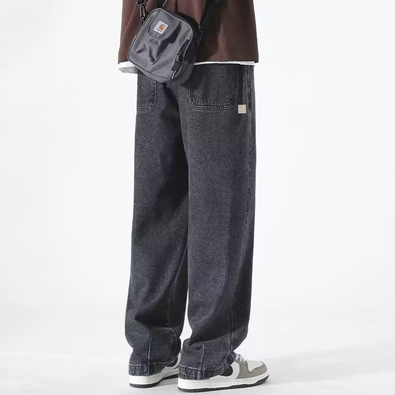 メンズトレンドブランドジーンズ着用例