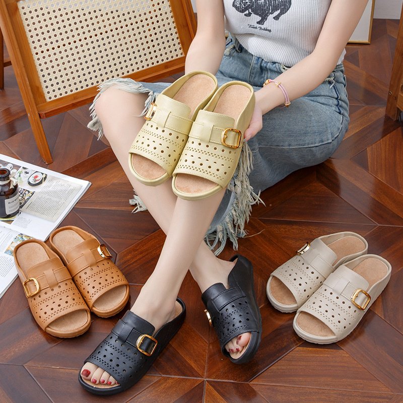 السيدات ارتداء النعال الباردة عالية القيمة