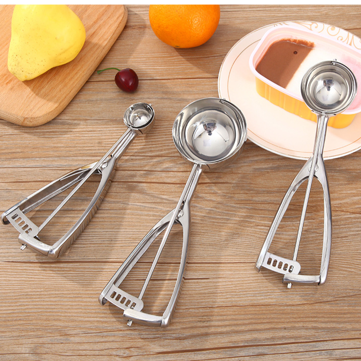 304 ステンレス鋼のフルーツのスクーパー厚くされた測定のスプーンのアイスクリームのスプーン スプーン アイスクリーム スクーパー 計量スプーン