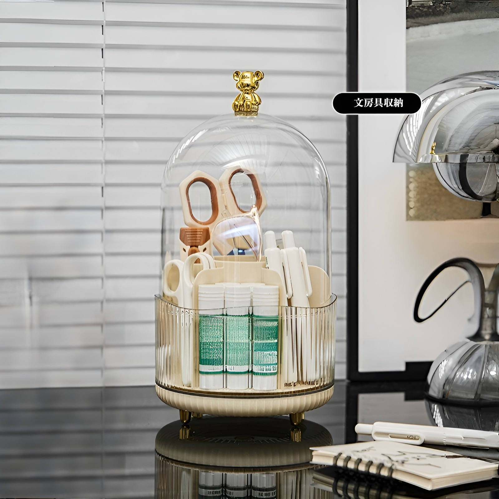 漫画クマのアイブロウペンシルホルダー回転式化粧品収納ボックスコンパートメント口紅防塵デスクトップドレッシングテーブル収納チューブ