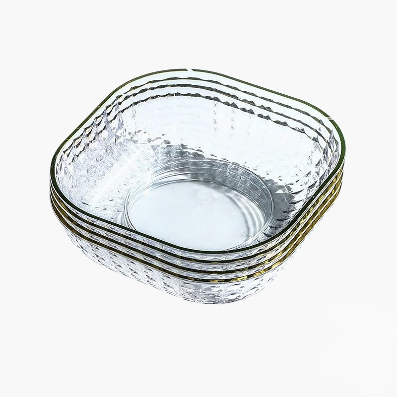 透明なシンプルな小皿