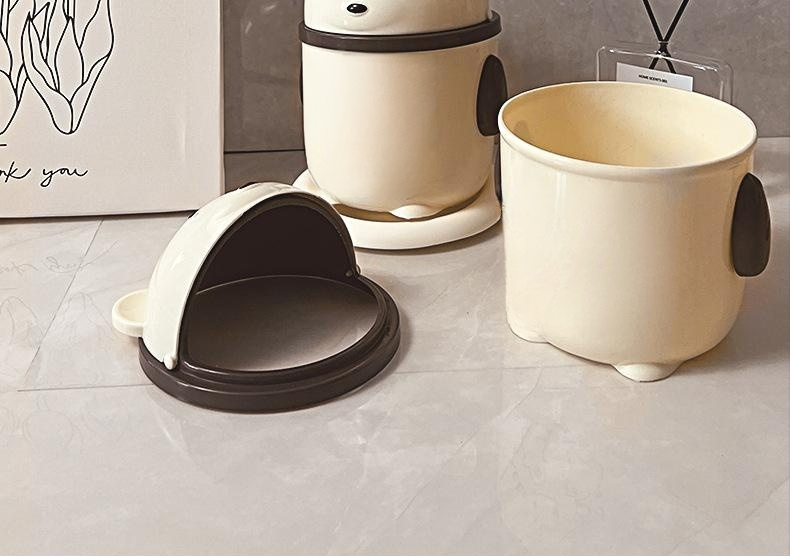 Close-up of cream-colored organizer showing sturdy material