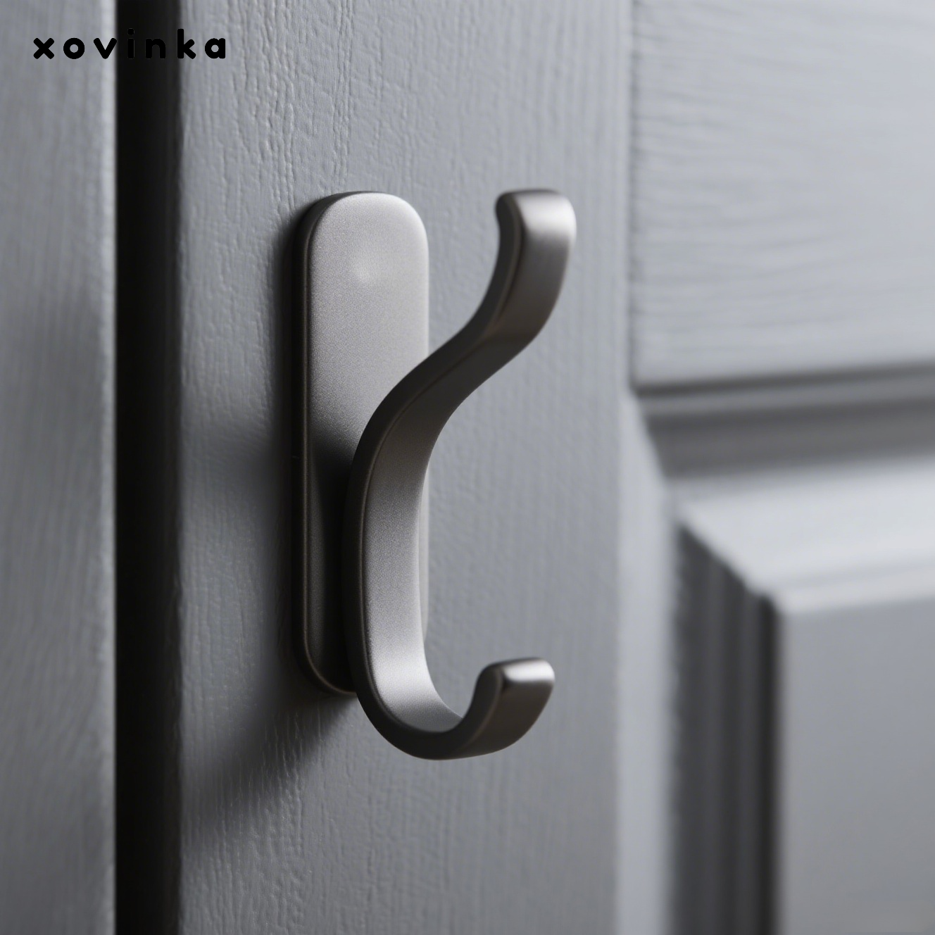 자국이나 펀칭이 없는 강력한 접착력의 옷걸이