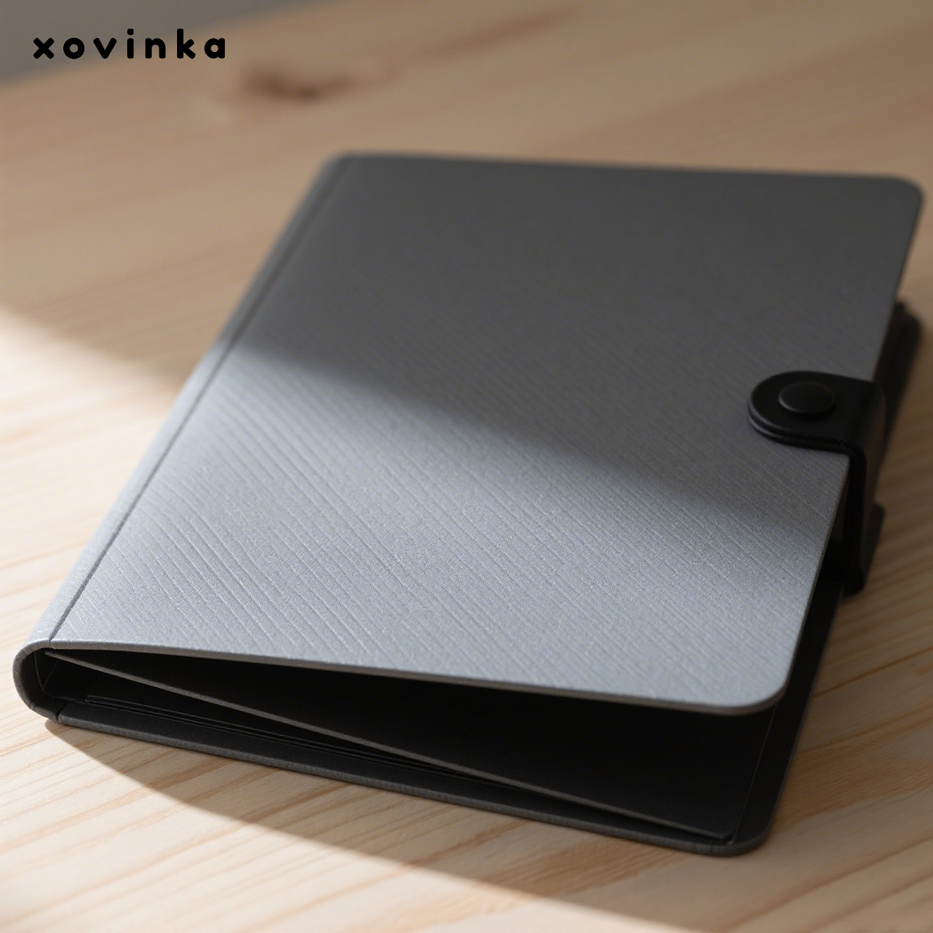 두꺼워진 플라스틱 폴더