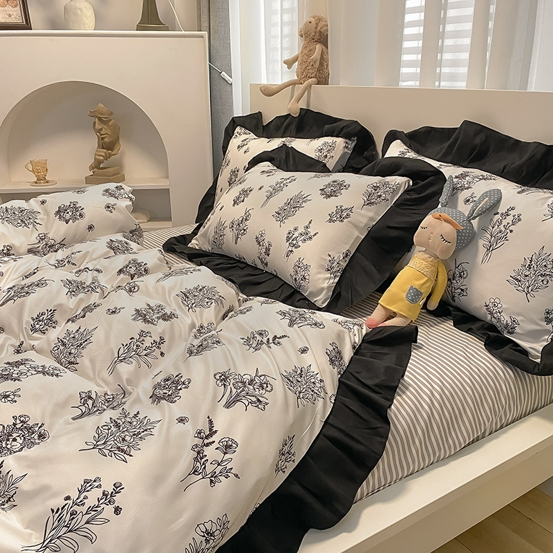 Washed cotton black-edged girl's four-piece suit