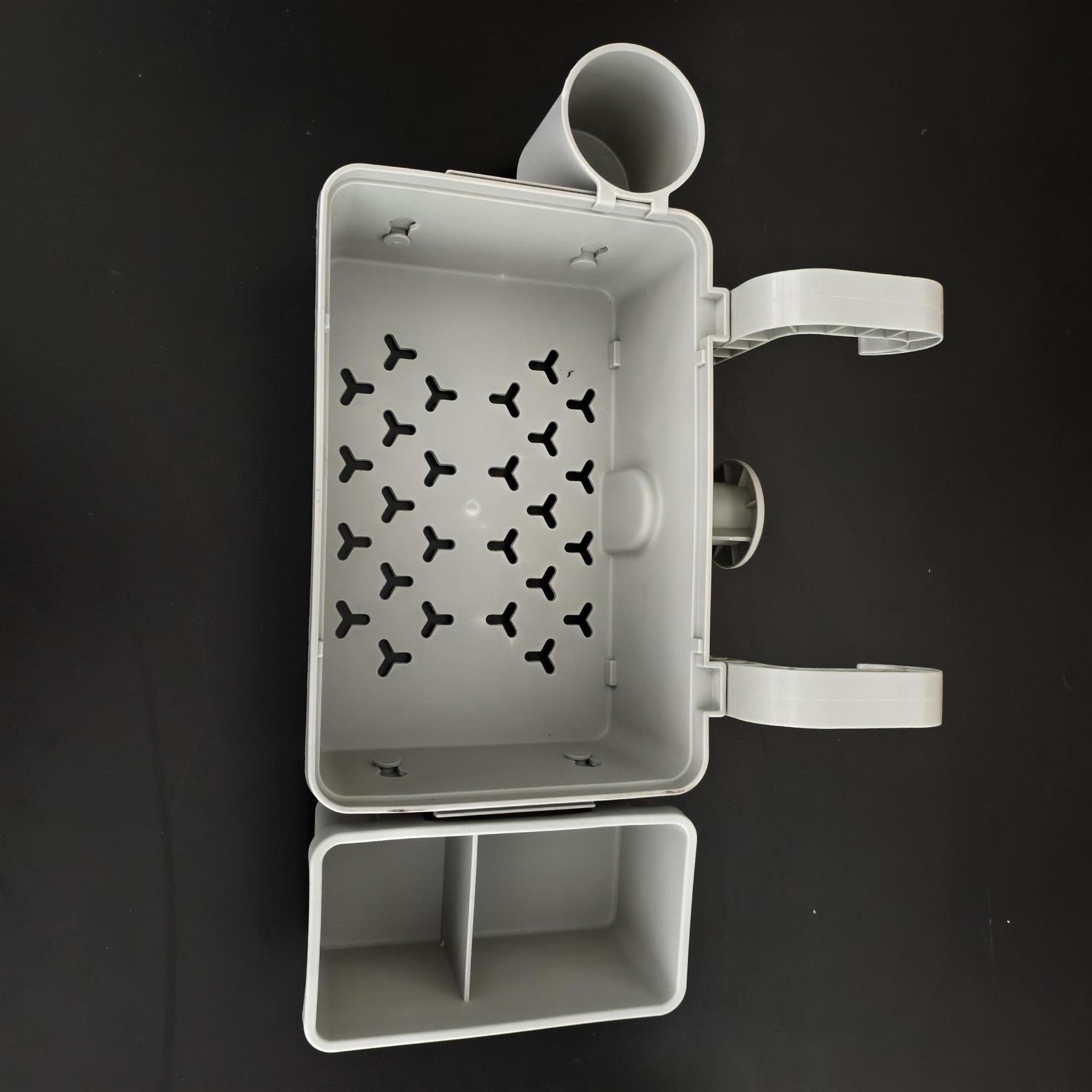 プールパーティーで活躍する収納ラック