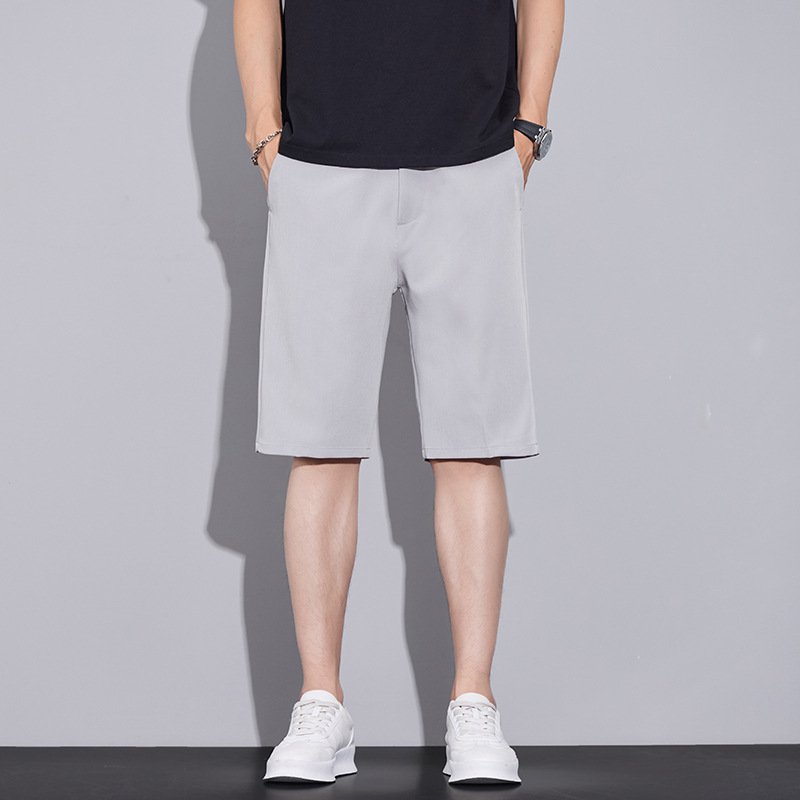 夏用の薄手ストレッチカジュアルショートパンツ