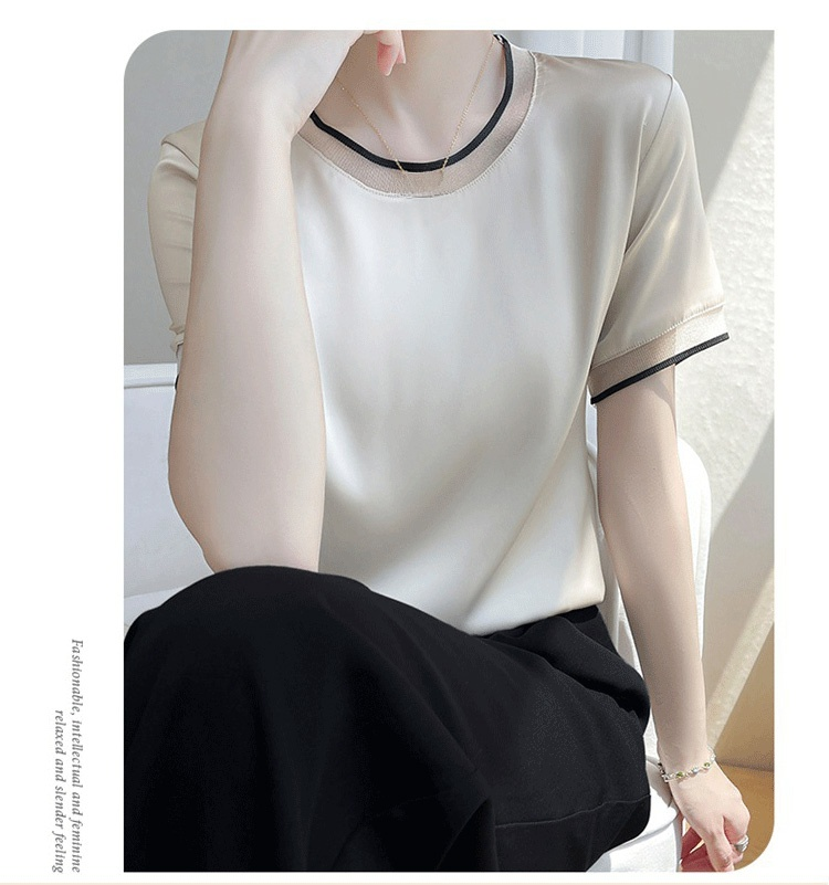 オフィスやカジュアルに使える接触冷感ブラウス