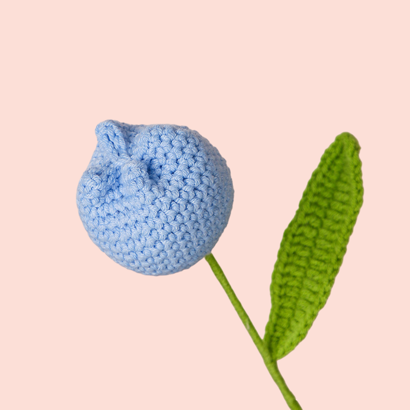 Artificial tulip flowers