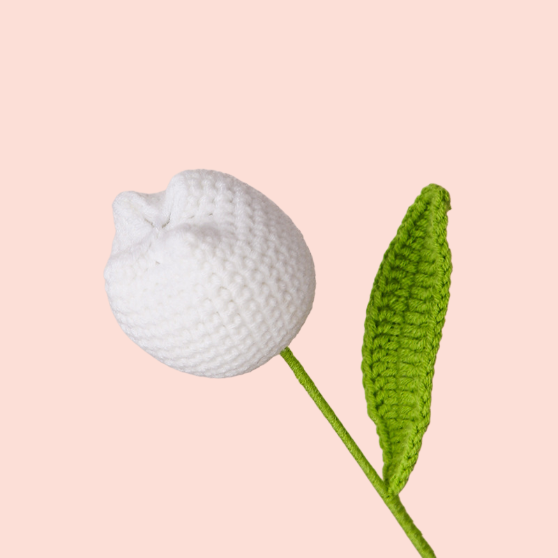 Artificial tulip flowers