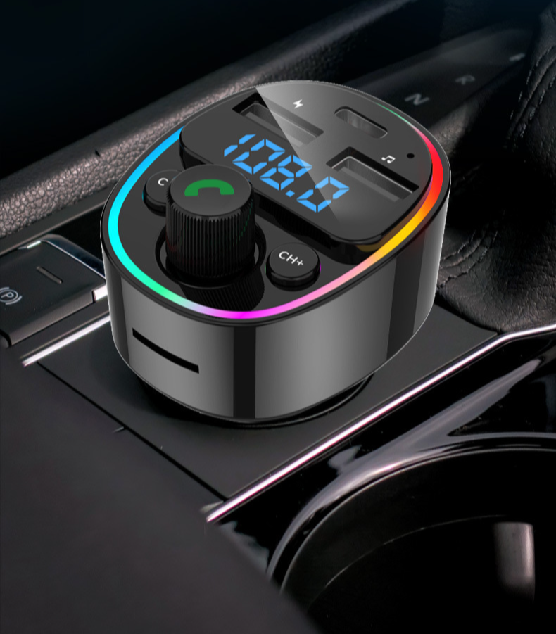 FM-Transmitter Bluetooth 5.0 Autoladegerät PD30W Schnellladung USB-Speicher kompatibel TF-Karte LED-