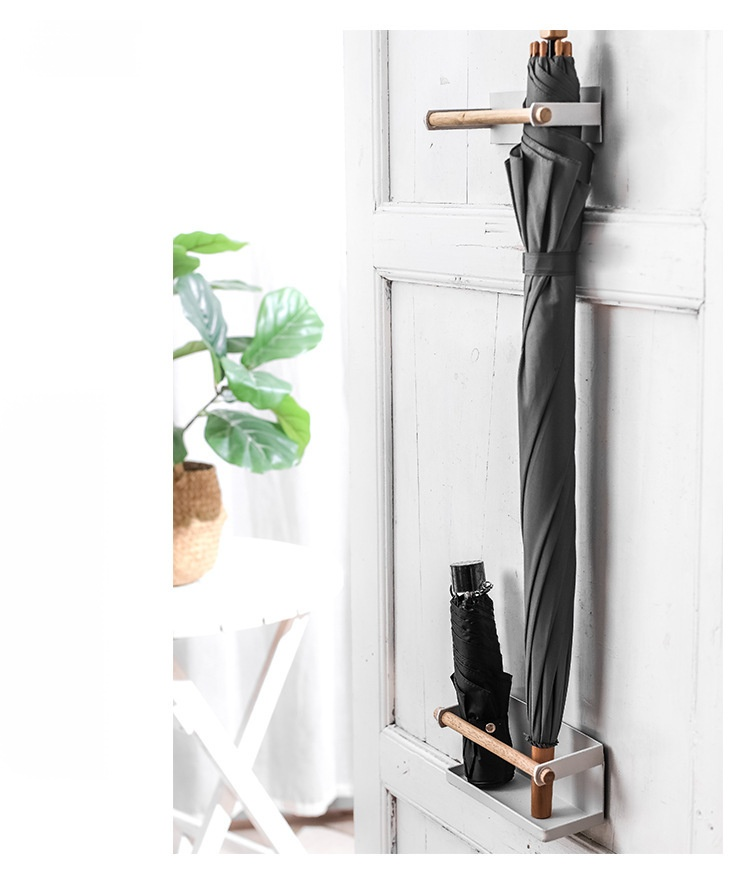 傘をすっきり収納できる壁掛け傘ラック