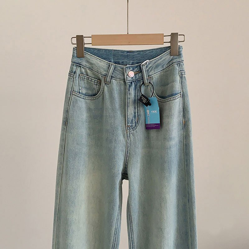 秋におすすめの薄手ストレートジーンズ