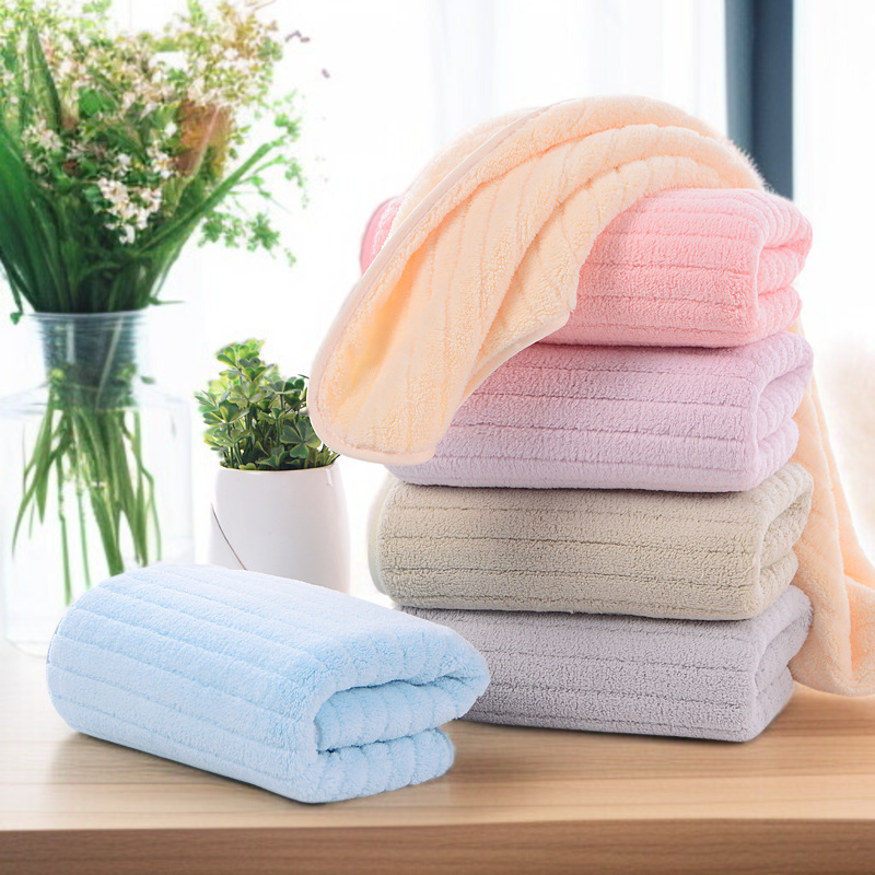 코랄 잔 가느다란 타월