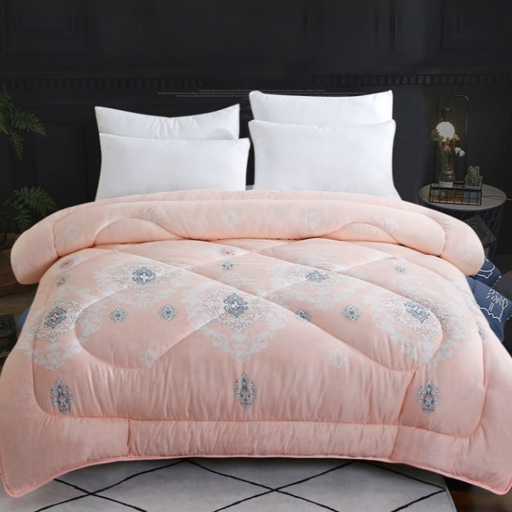 All-Season Cozy Silk Comforter
