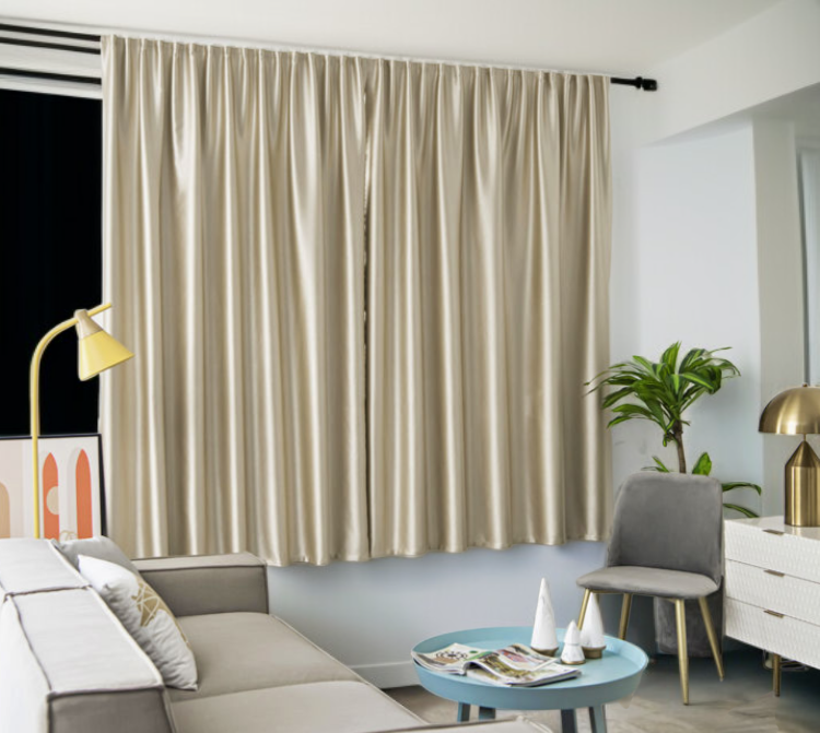 モダンな寝室に合うデザインカーテン