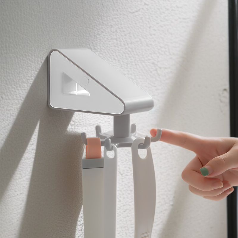 Multifunctional 360° Rotating 6-Claw Hook, Seamless Kitchen & Bathroom Organizer