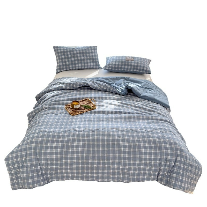 Colcha fresca de verano con algodón de nubes y cuadros