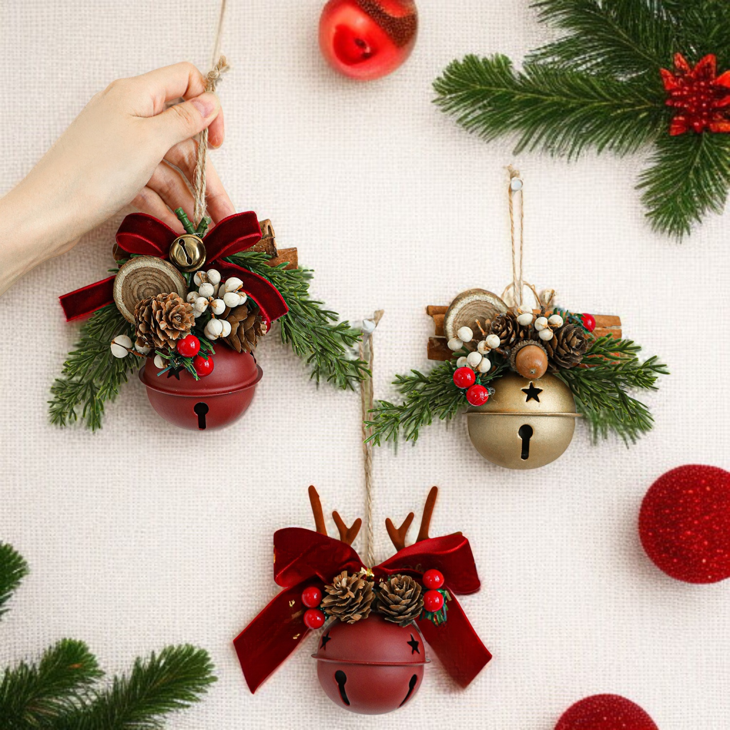 크리스마스 장식 리본 솔방울