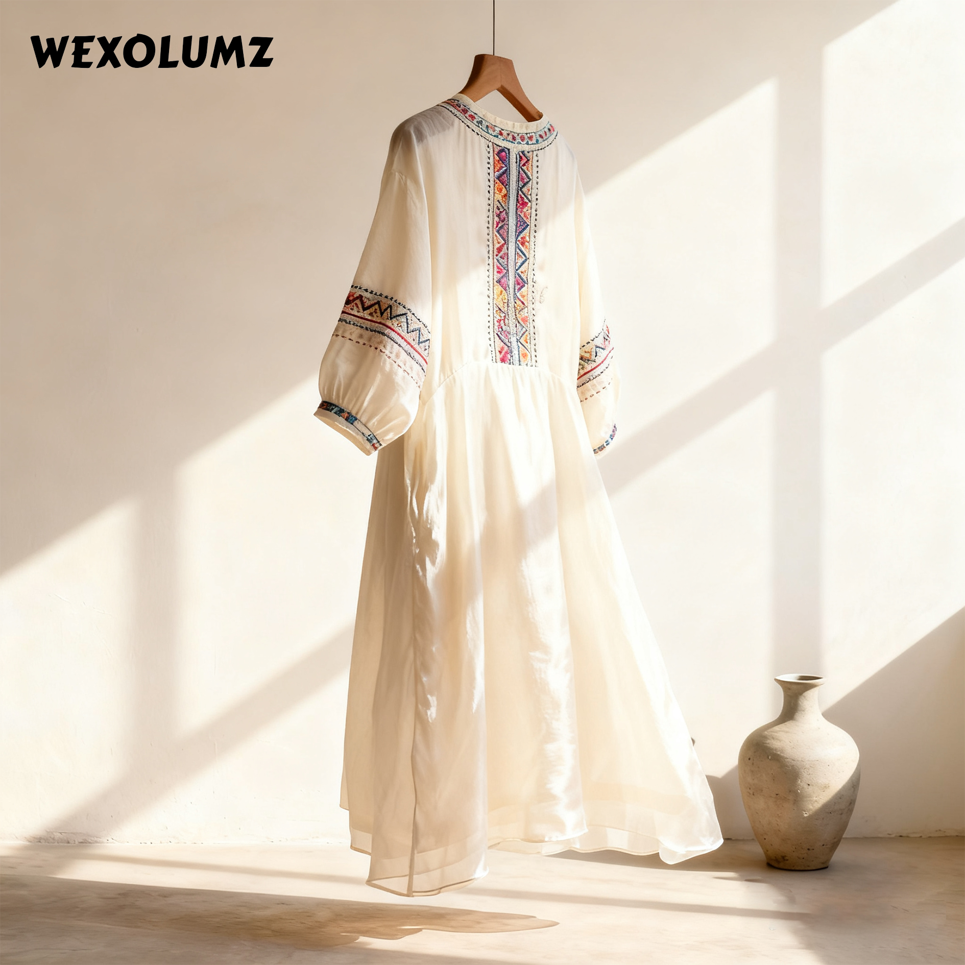 자수 루즈 드레스