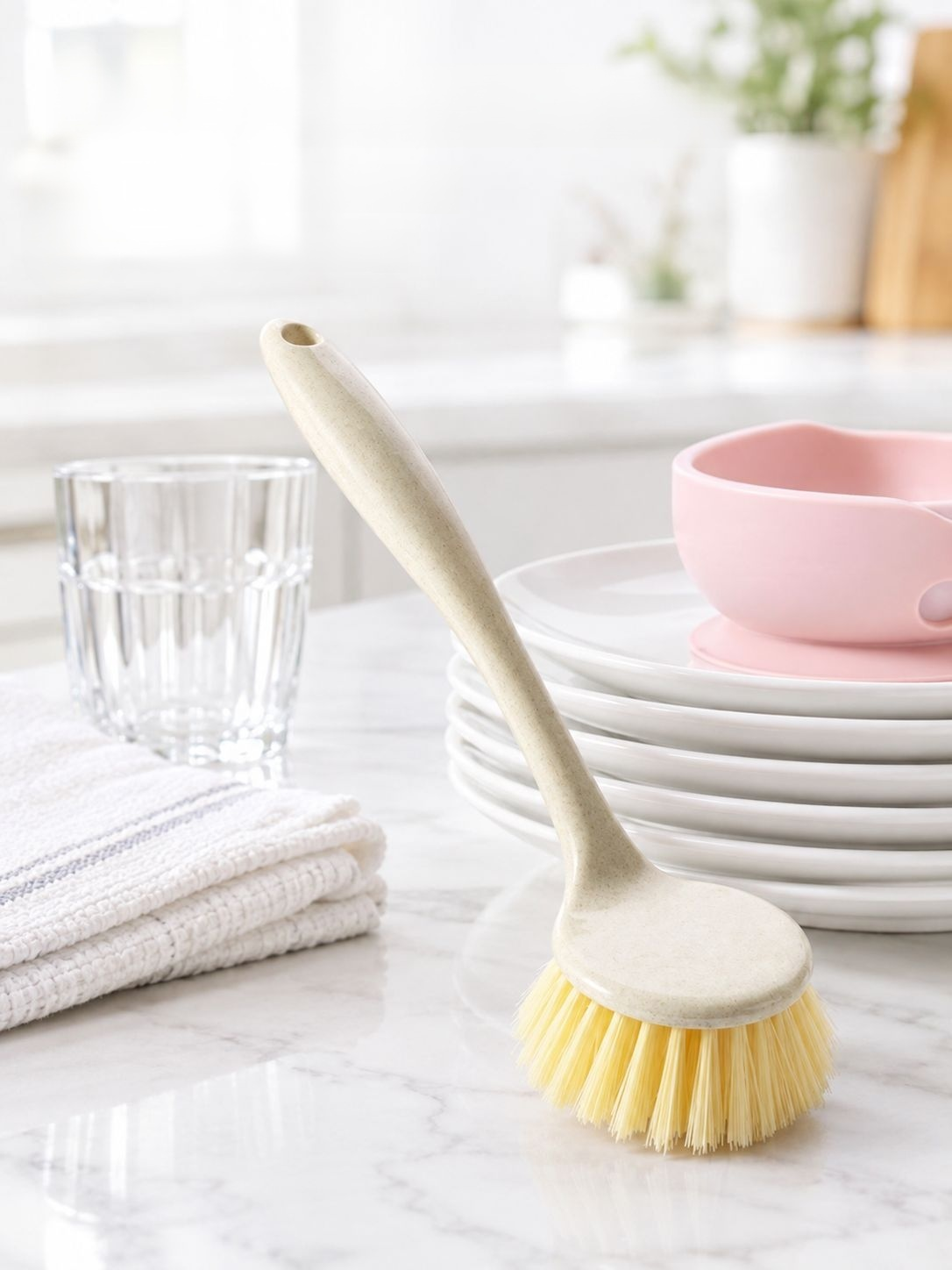 Cepillo ergonómico para lavar platos y utensilios de cocina