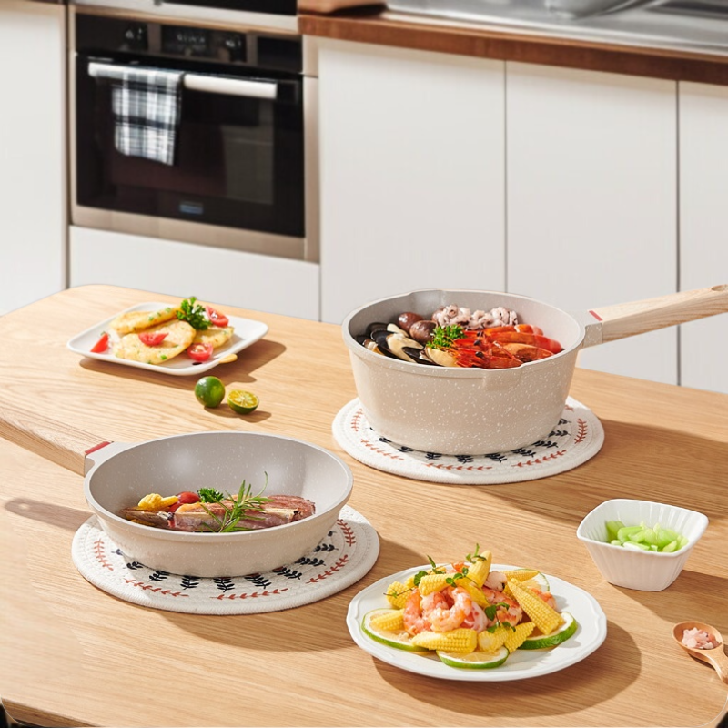 メディカルストーンミルクポットセットノンスティックポットスープポット家庭用離乳食サプリメントポットユニバーサルフライパンダイカスト食品サプリメントポット