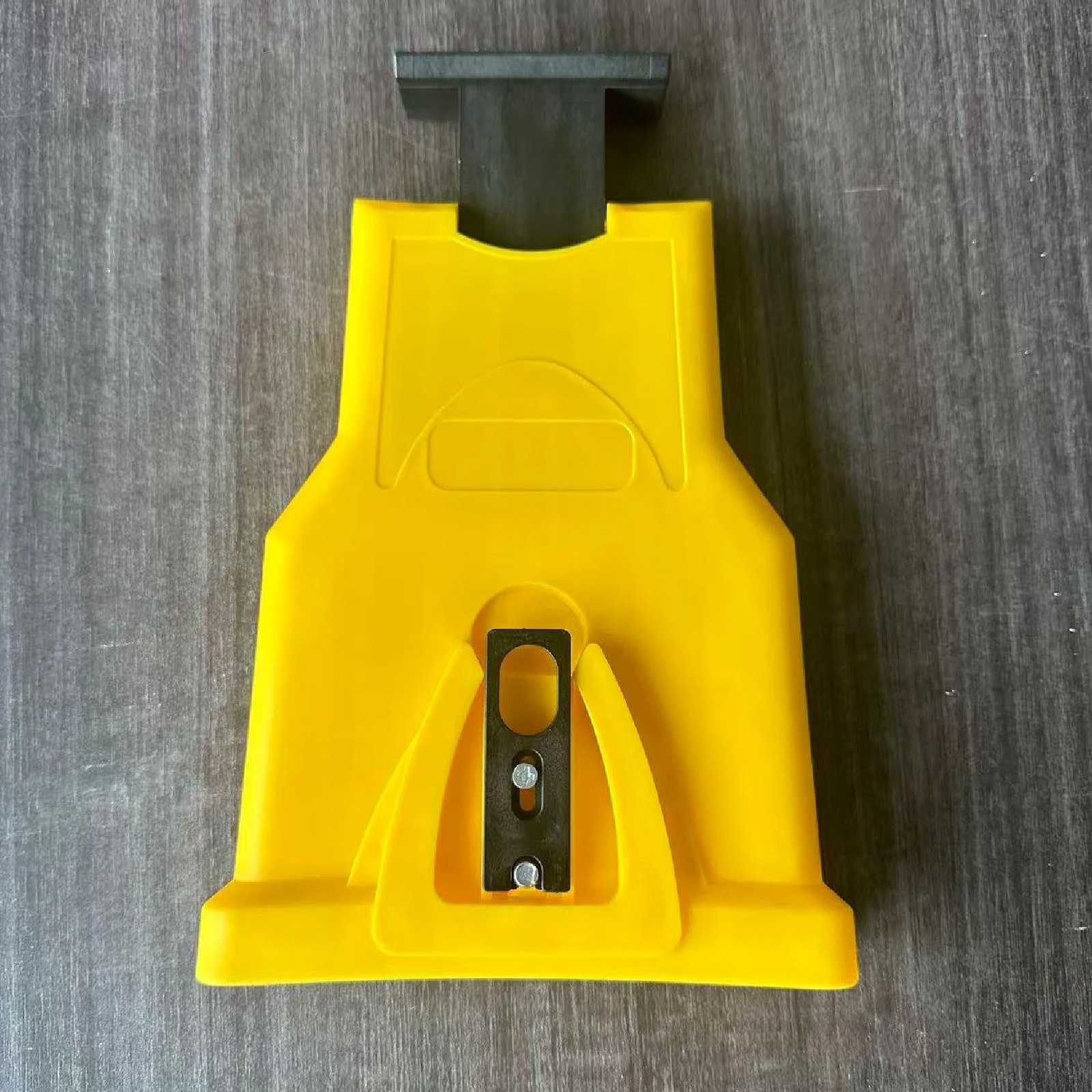 Chainsaw polishing head