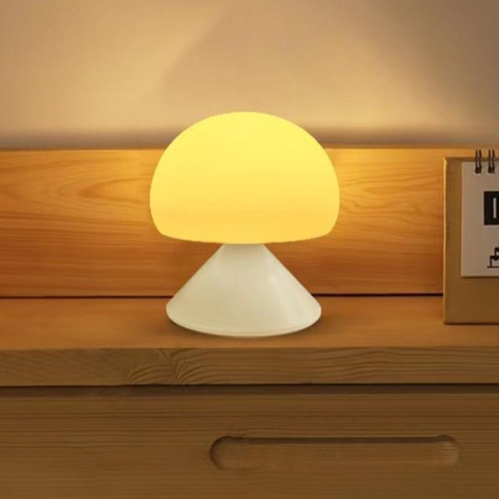 따뜻한 버섯 모양 야간 조명