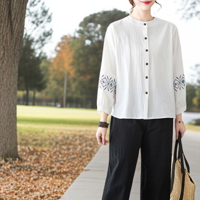 가을 데일리룩에 어울리는 자수 셔츠