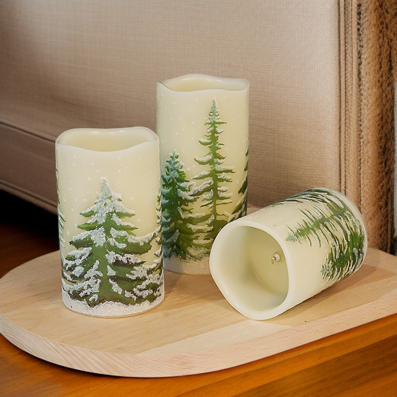 شجرة عيد الميلاد مع أضواء الشموع الإلكترونية LED وزينة ديكورية للأجواء الاحتفالية